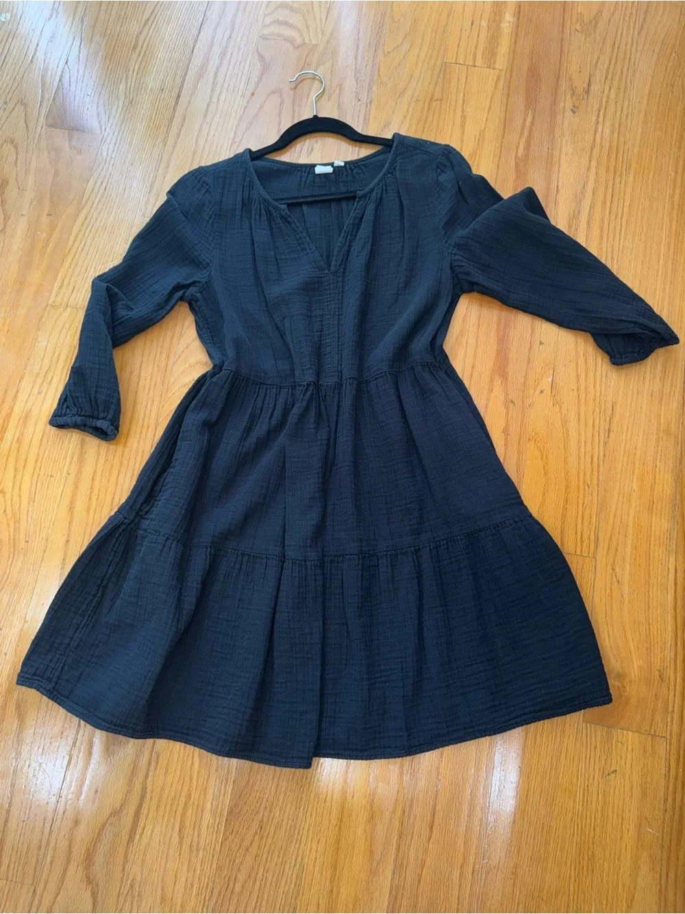 GAP Black Tiered V-Neck Long Sleeve Dress - Picture 1 of 3